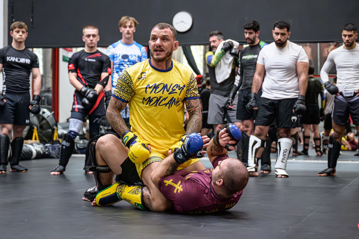 Renato Money Moicano tijdens grappling bij Days Gym