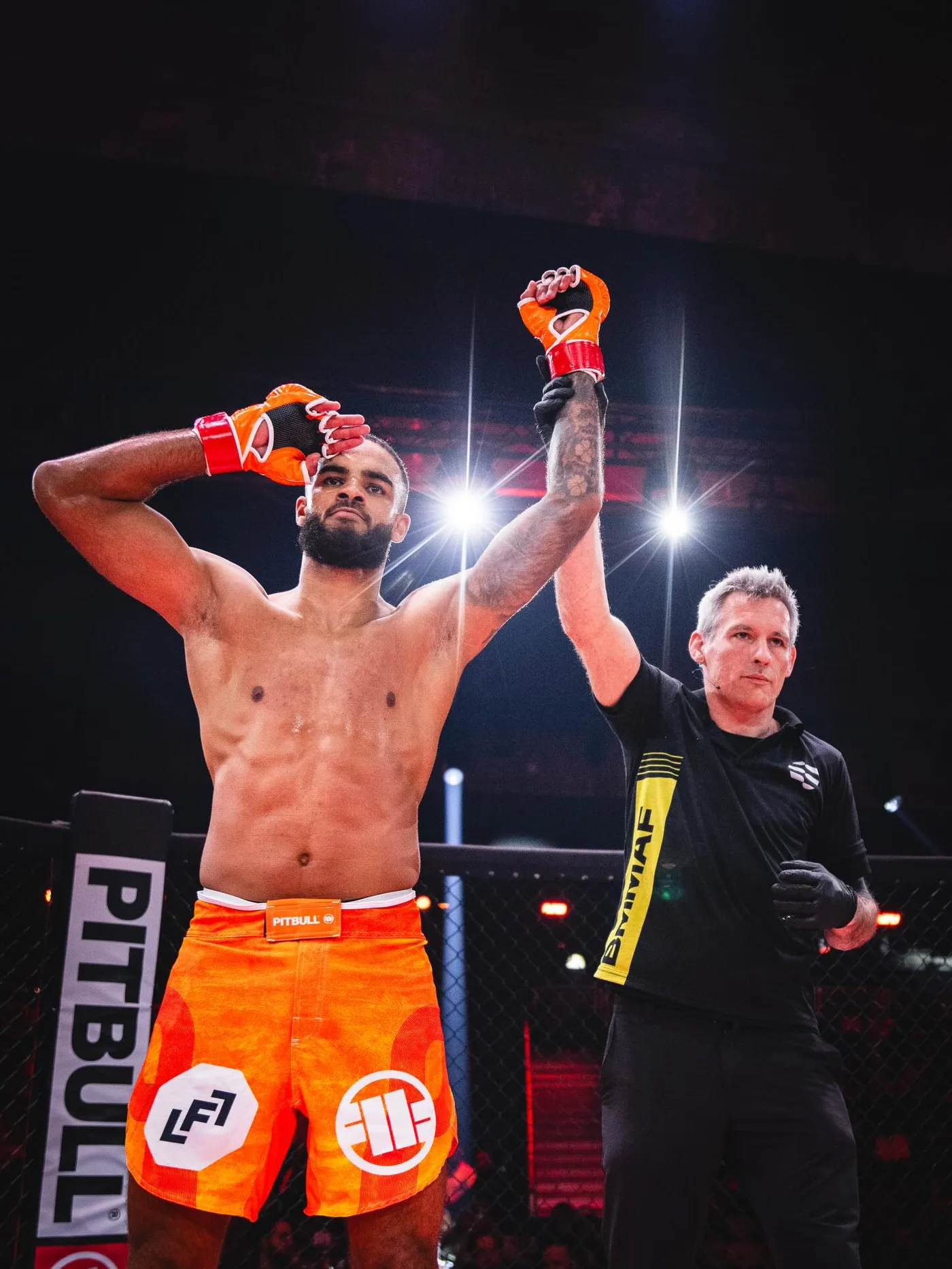 Tyjani Beztati traint bij Days Gym Almere